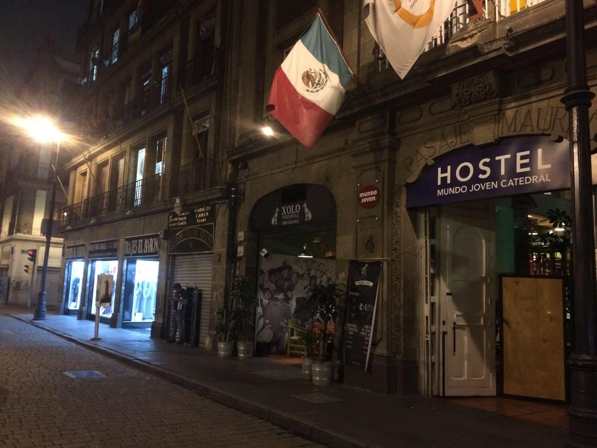 Hostel Mundo Joven Catedral Mexico City Exterior photo